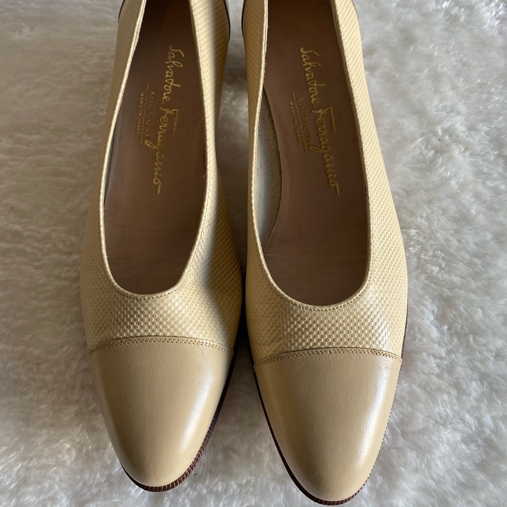 Women Ferragamo Loafer Sz 8.5 A